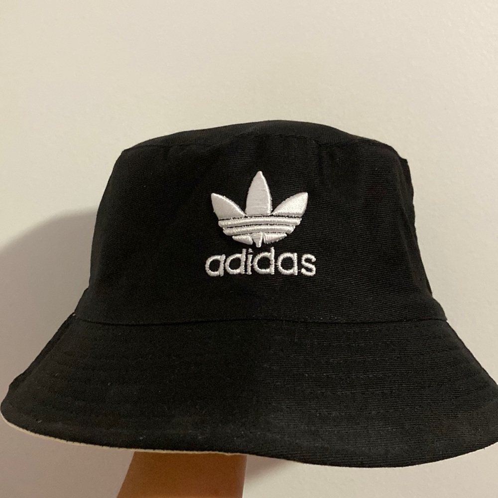 Adidas black and yellow reversible bucket hat